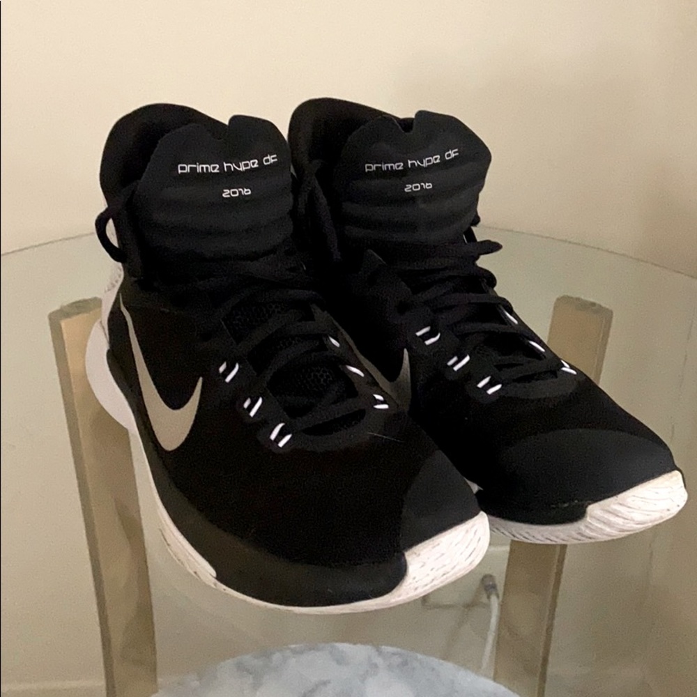 Nike Prime Hype 2016 - Barely Worn!